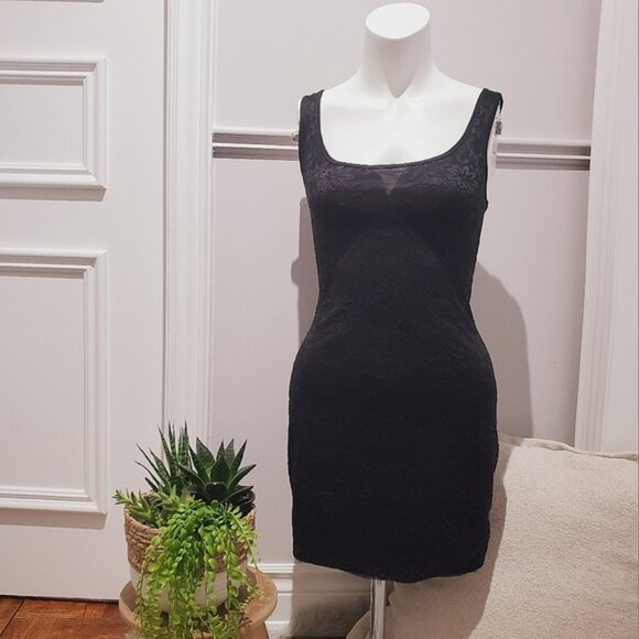 Material Girl Strappy Cross-over Back Lace Floral Black Dress- Small - Picture 9 of 10